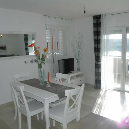 Apartment Perla